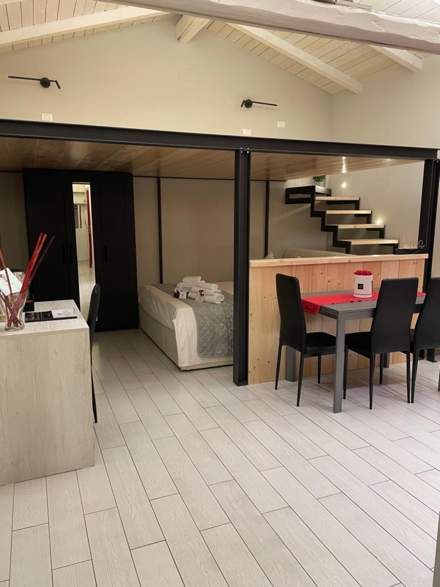 Carlotta Fiera Suite Bologna Eksteriør billede